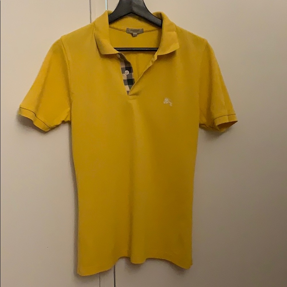 Burberry women polo size M